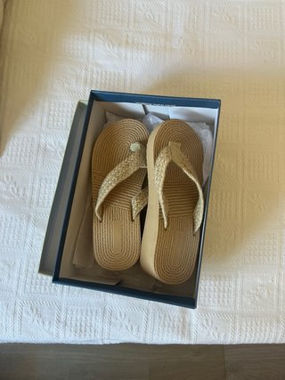 Sandalias de verano beige