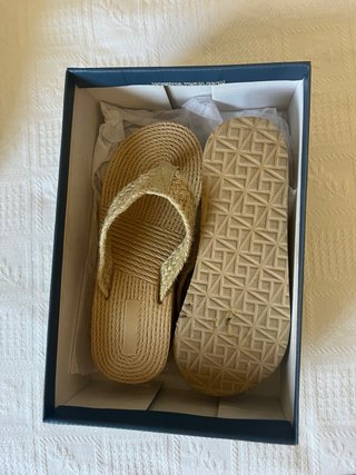 Sandalias de verano beige