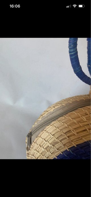 Bolso Eayuu artesanal beige y azul