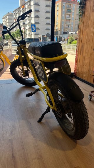 Bicicleta eléctrica Emoto amarilla