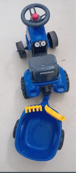 Tractor de juguete New Holland T730
