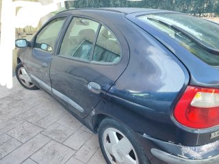 Renault Megane 1.9 Dti Rxe 5p