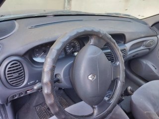 Renault Megane 1.9 Dti Rxe 5p