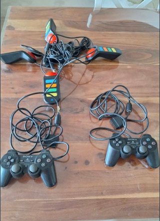 PS2 Negra + 9 Juegos + Tarjeta Memoria
