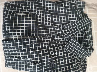Camisa de cuadros blanco y negro