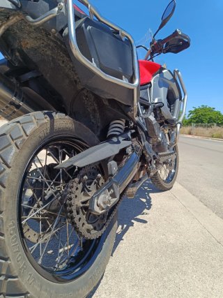 BMW F800GS Roja y Plata
