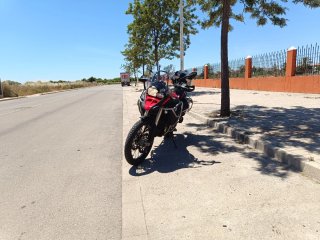 BMW F800GS Roja y Plata
