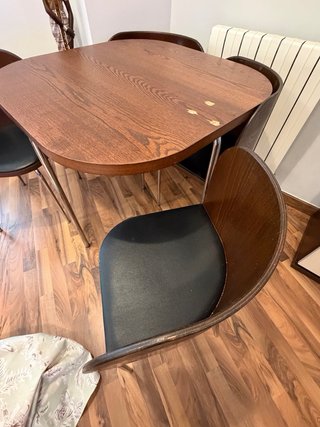Conjunto mesa y sillas de comedor
