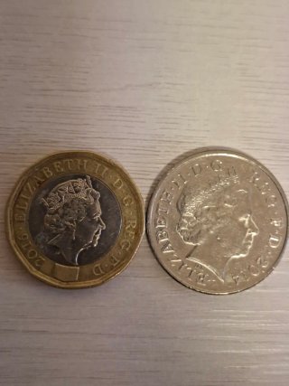 2 Monedas Británicas Isabel II