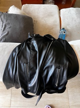 Cazadora cuero negra nueva