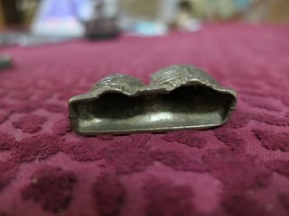 Coppia di gufi in metallo, colore bronzo invecchiato
