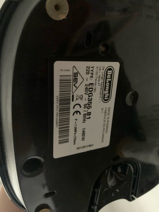 Cafetera Dolce Gusto Delonghi Negra