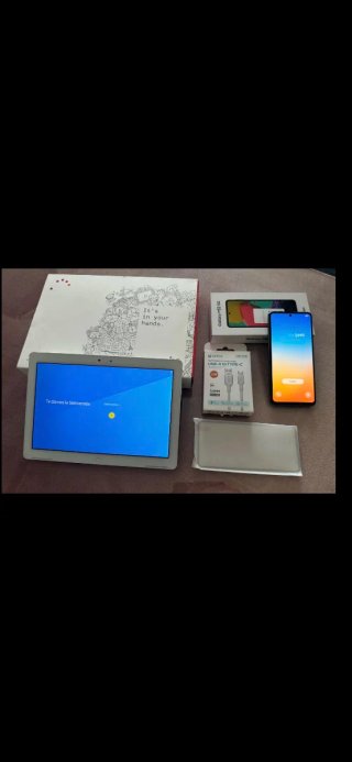 Móvil Samsung Galaxy M53 5G y tablet todo junto