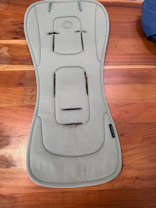 Bugaboo Fox 2  + 2 capotas y protector de asiento