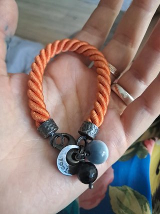 Pulsera YOMIME cordón naranja y plata