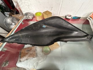 Carenado Lateral Derecho Aerox 2003