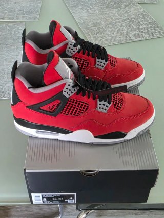 Jordan 4 Toro Bravo Rojo