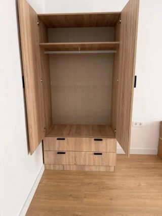 Armadi moderni 2P 3P 4P in legno