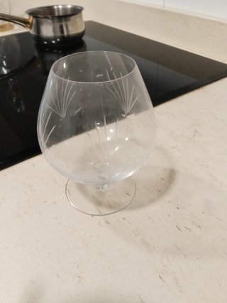 Cristalería 6 copas, 4 vasos y decantador