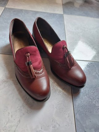 Zapatos Oxford Burdeos con Tassel