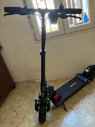 Patinete Bogist C1 Pro con asiento y cargador.