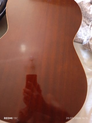 Guitarra Alhambra 1987 con funda