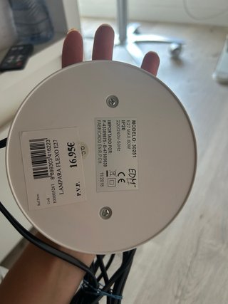 Lámpara de escritorio blanca