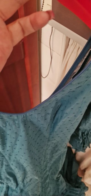 Traje de flamenca azul con volantes