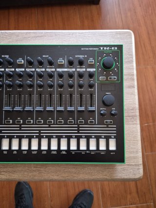 Roland TR-8 Rhythm Performer
