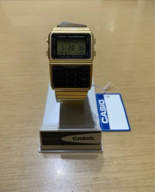 Casio DBC-611GE-1DF Reloj Dorado
