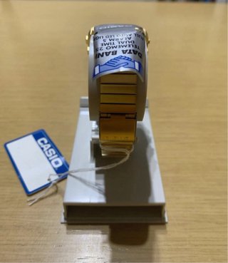 Casio DBC-611GE-1DF Reloj Dorado
