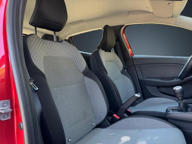 Renault Clio Techno TCe 90 (67kw)
