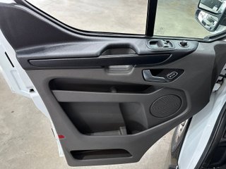 Ford TRANSIT CUSTOM 2.0 ECOBLUE 130 L1H1 TREND (2022)