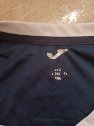 Camiseta Joma azul y blanca