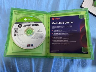 Xbox One X EN SU CAJA ORIGINAL + 6 juegos