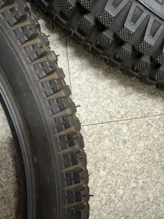 Ruedas Monty 20x2.0