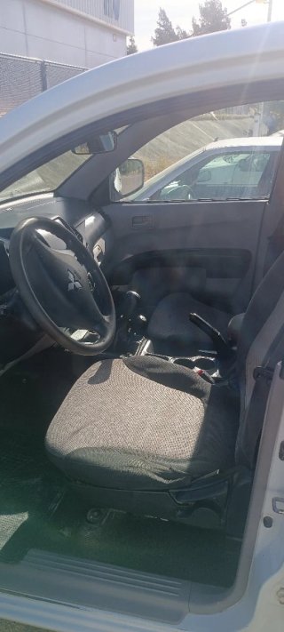 Mitsubishi L 200 2012