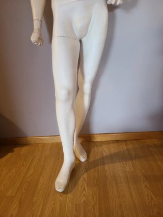 Maniquí hombre blanco
