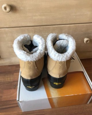 Botas Superga Beige y Negras Talla 38