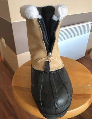 Botas Superga Beige y Negras Talla 38