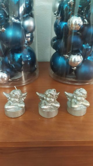Adornos Navideños: Bolas y Estrella Azul