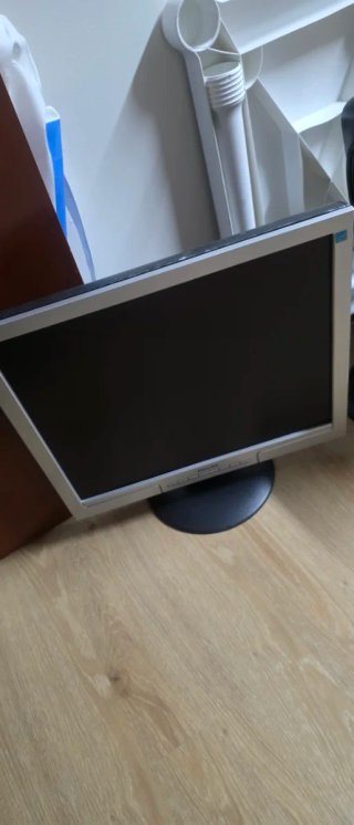 Monitor Philips TFT Plata y Negro