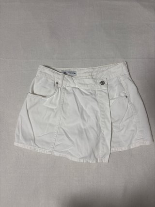 Falda vaquera blanca Zara