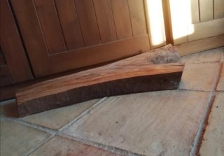 Fetta legno ulivo grezzo