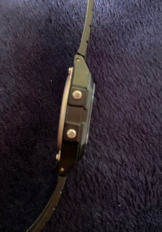 Reloj Casio F-105 W Negro y Azul “El illuminator”
