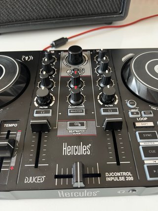 Controlador DJ Hercules Impulse 200