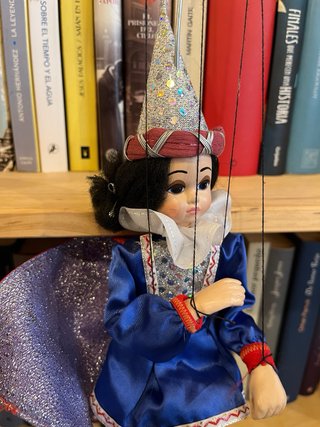 Marioneta vintage hechicera