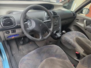 Citroen sxara picasso 2.0 HDI. Para despieze
