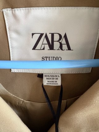 Trench ZARA LIMITED EDITION.