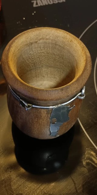 Mate artesanal Argentino. Madera y Alpaca